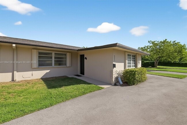 Photo - 7001 NW 15th St Unit 7001