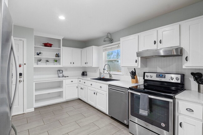 Photo - 218 Brandon Rd Unit ID1312617P