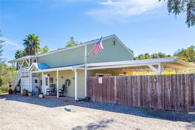 Photo - 1720 Vista Del Lago