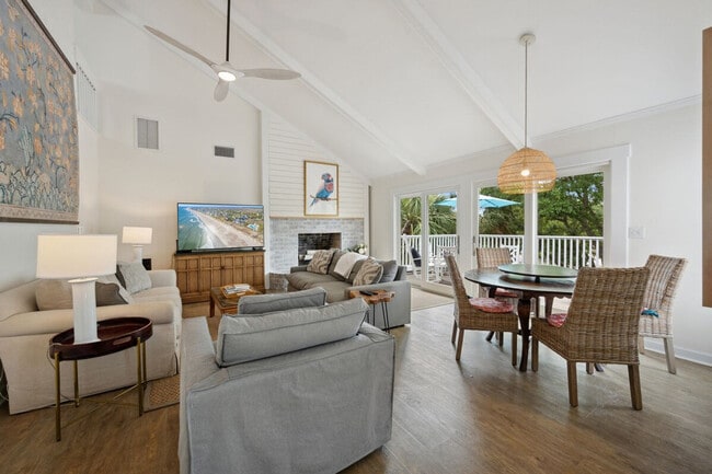 Building Photo - 162 Pioneer Loop Unit ID1253399P