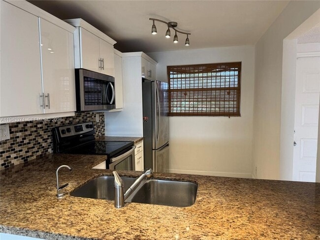 Photo - 1831 Sabal Palm Dr Unit 403