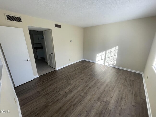 Photo - 120 Byrum St