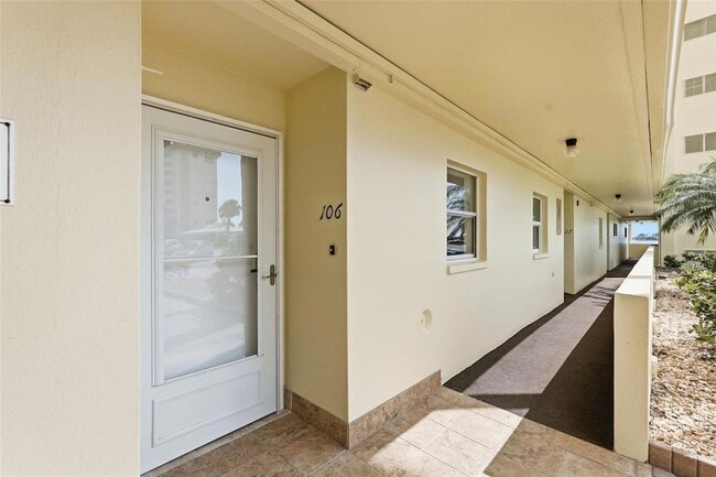 Photo - 4775 Cove Cir Unit 106