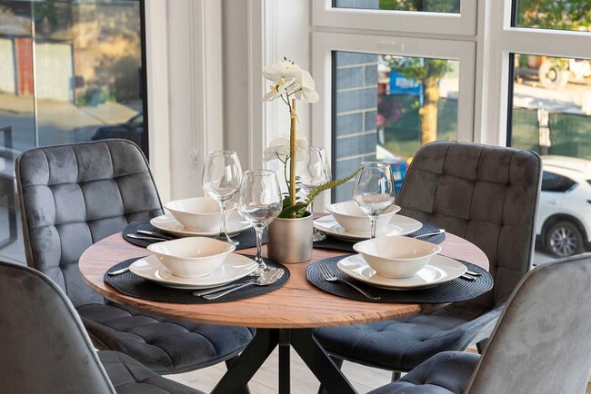 Photo - 2344 W Polk St Unit ID1253891P