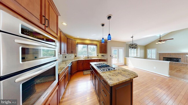 Photo - 43799 Abbott Pl