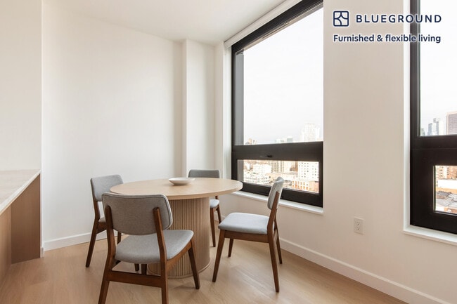 Photo - 655 Union St Unit FL15-ID2198