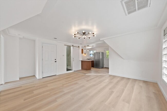 Photo - 2026 E Kenilworth Pl