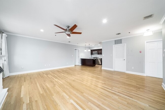 Photo - 452 2nd St