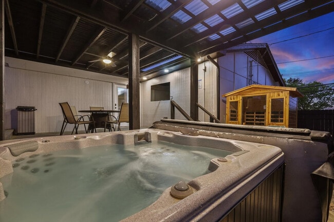 Photo - 8005 Woodhue Rd Unit ID1056410P