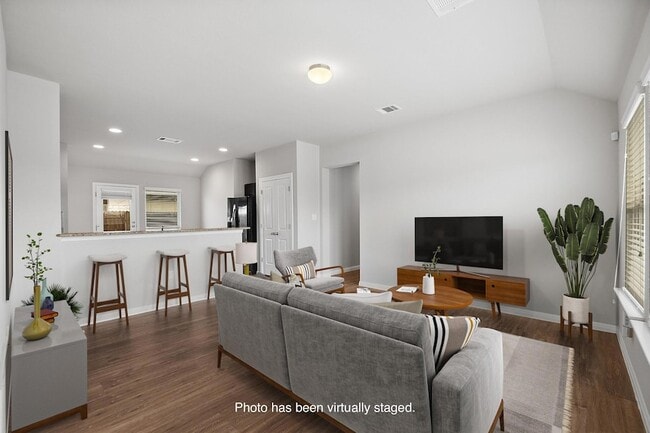 Photo - 13024 Tinker St