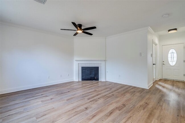 Photo - 1106 Hughmont Dr