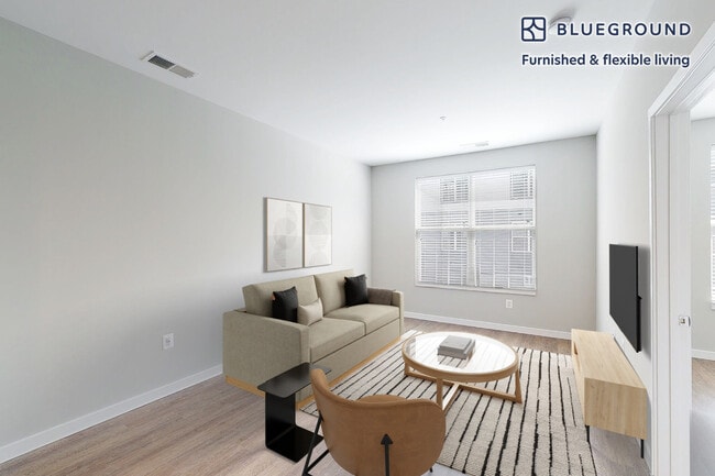 Building Photo - 12503 Ardennes Ave Unit SI FL3-ID9179A