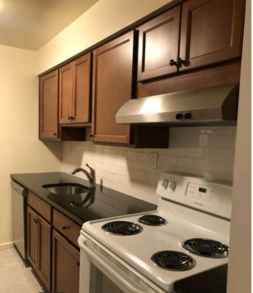 Building Photo - The Montclarion