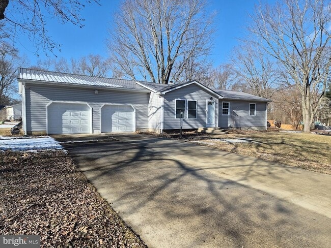 Photo - 149 Winfred Dr