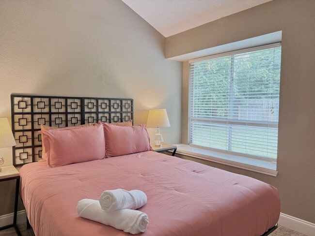 Photo - 20538 Blue Beech Dr Unit SI ID1607403P