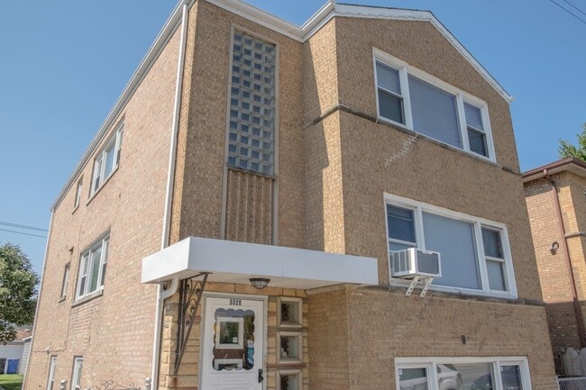 Building Photo - 5520 S Pulaski Rd Unit 2