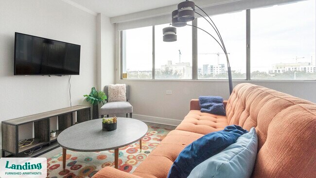 Photo - 305 Dr. M.L.K. Jr St S