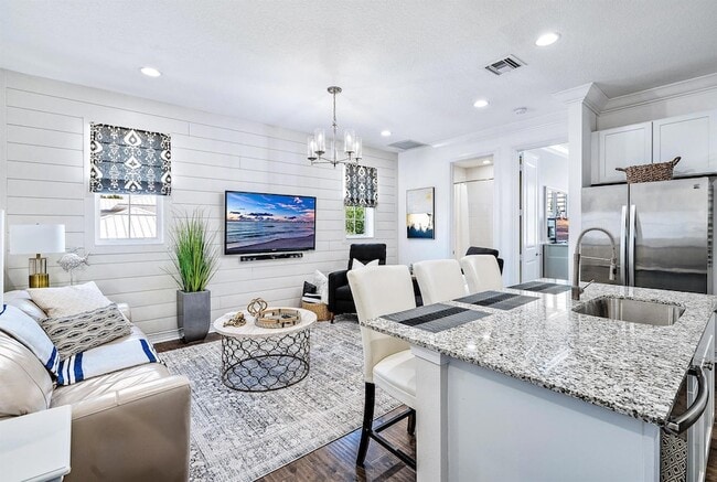 Photo - 148 Botanica Dr