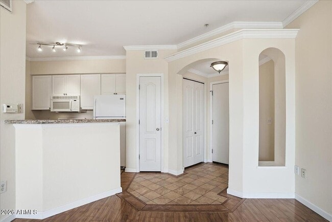 Photo - 1701 E Colter St Unit 333