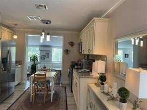 Photo - 1355 Sigur Ave