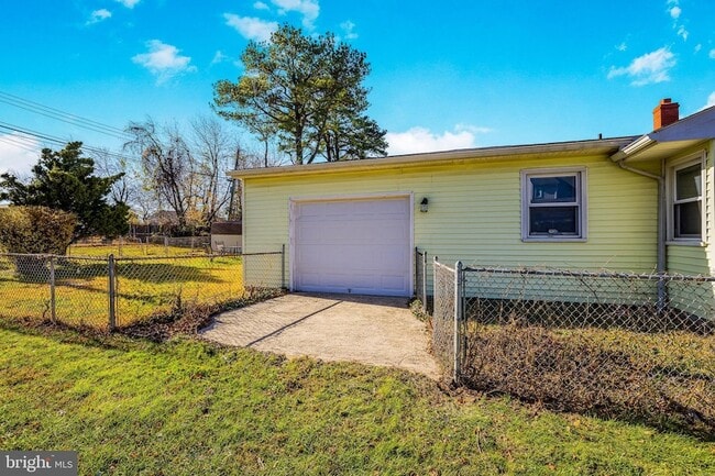 Photo - 816 Lincoln St