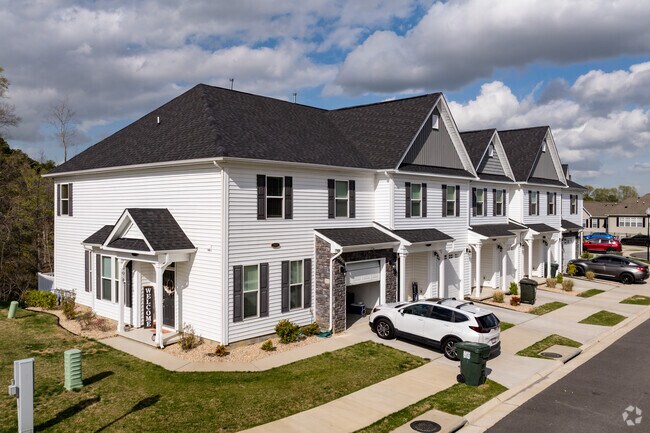 Photo - Hillpoint Preserve Townhome Apartments