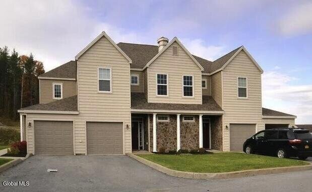 Building Photo - 42 Renaissance Ln Unit 55