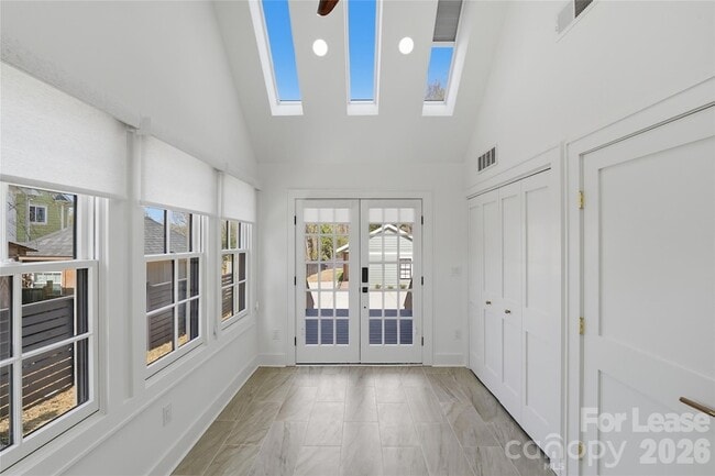 Photo - 1838 Merriman Ave