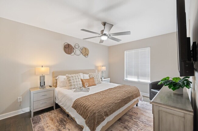 Photo - 22051 W Taylor Rd Unit ID1285046P