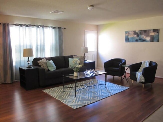 Photo - 3006 Thicket Path Way