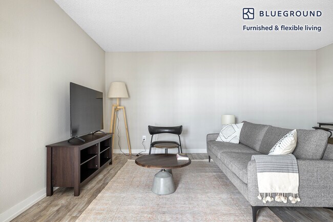 Photo - 615 S Catalina Ave