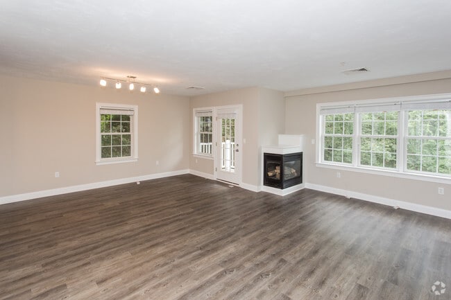 Photo - Hastings Village