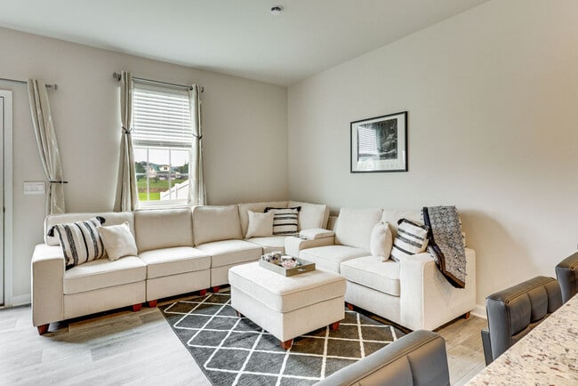 Building Photo - 148 Baker Dr Unit SI FL1-ID1591311P