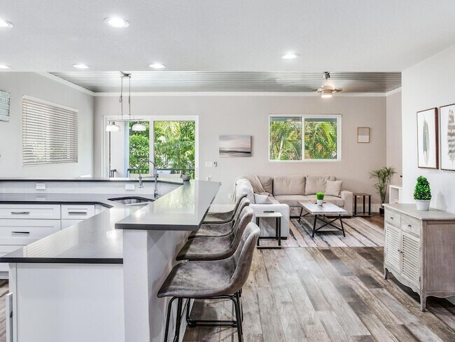 Photo - 156 175th Ave E