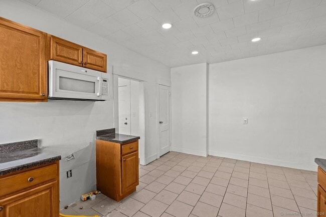 Photo - 56 Blake St Unit 2