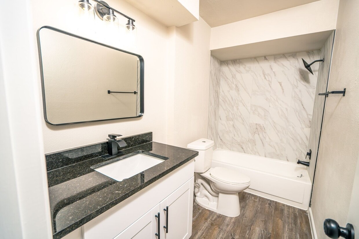 Floor Plan - 2/1 - RENO