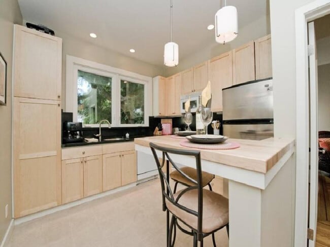 Photo - 1 Telegraph Hill Blvd Unit ID1013101P