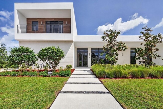 Building Photo - 16709 Botaniko Dr N