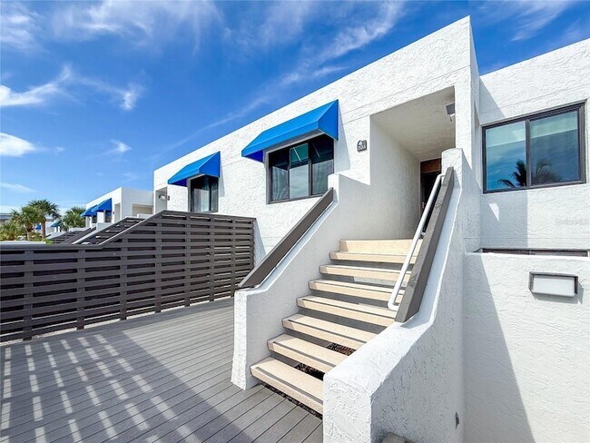 Photo - 724 Bayport Wy Unit 724