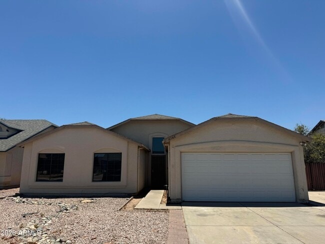 Building Photo - 8743 W Sierra Vista Dr