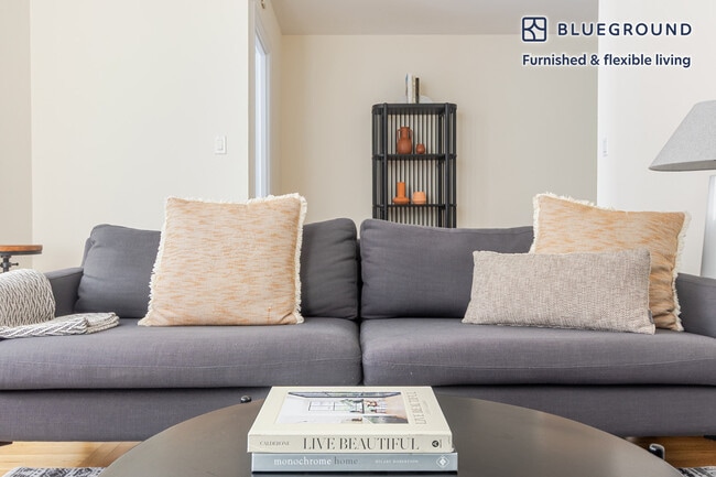 Photo - 30 Park Ave Unit FL5-ID1879