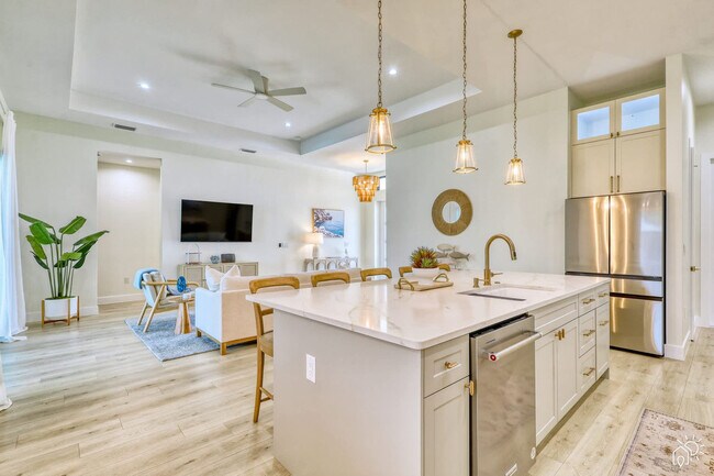 Photo - 2215 Amnesty Dr Unit SI ID1346492P