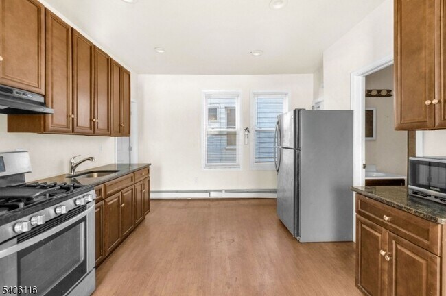 Photo - 3 May St Unit 3R