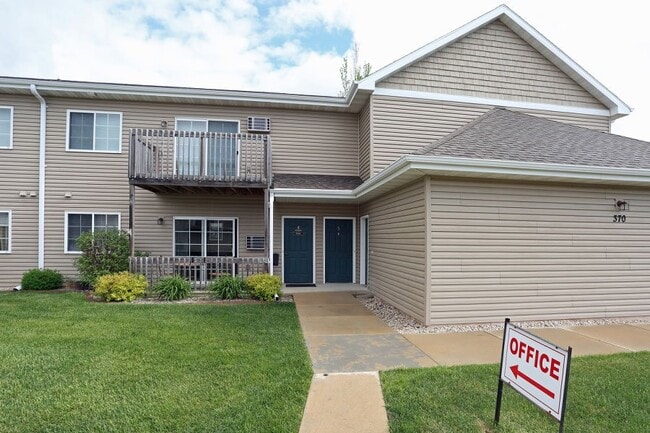 Photo - COUNTRY CREEK