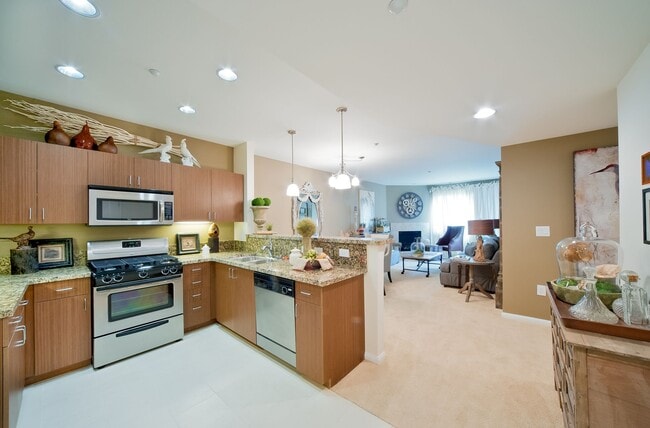 Building Photo - Lexington at Fedora