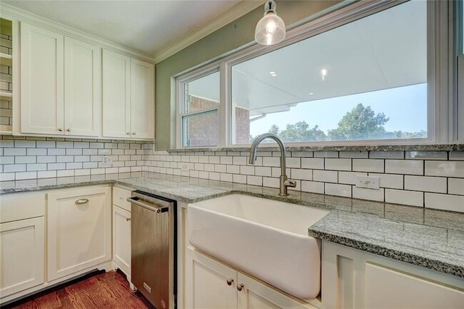 Photo - 2756 NW Grand Blvd