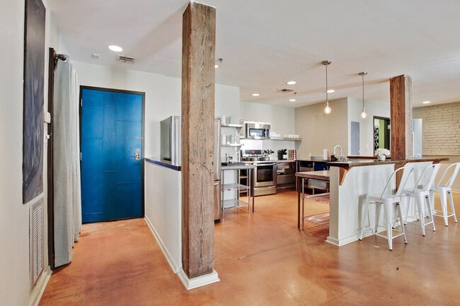 Photo - 1041 Constance St Unit SI ID1265378P