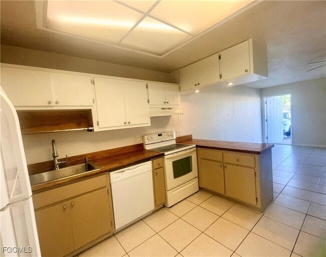 Photo - 3417 SW Santa Barbara Pl Unit 114