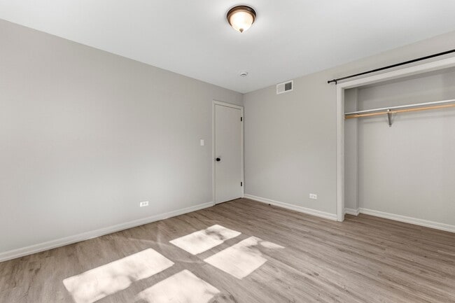 Photo - 740 E North Broadway St