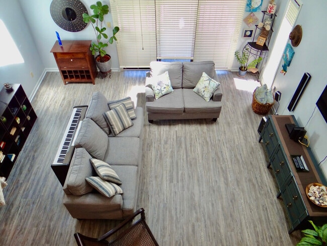 Building Photo - 1920 Bent Grass Dr Unit ID1329033P